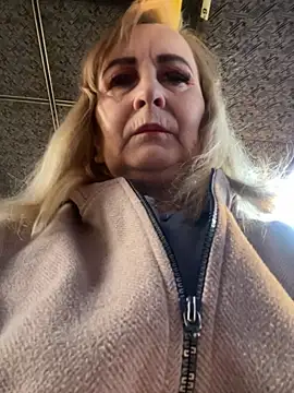 Snapshot of Irina2909@xh chatting on November 24, 2025, 12:27 pm Irina2909xh online show from November 24, 2025, 12:27 pm