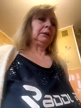 Snapshot of Irina2909@xh chatting on December 19, 2025, 7:26 am Irina2909xh online show from December 19, 2025, 7:26 am