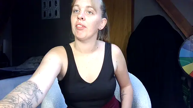Snapshot of MissGirly chatting on September 23, 2025, 12:08 pm MissGirly online show from September 23, 2025, 12:08 pm