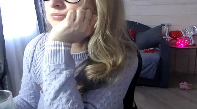 RubiLakros online show from February 15, 2025, 11:39 am