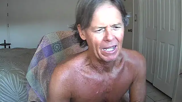 nakeedcowboi65 online show from May 16, 2026, 12:51 am