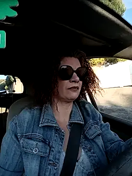 jennylovence online show from October 15, 2025, 4:18 pm