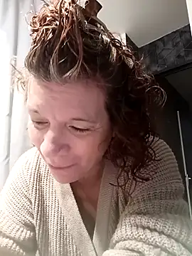 jennylovence online show from November 6, 2025, 7:09 am