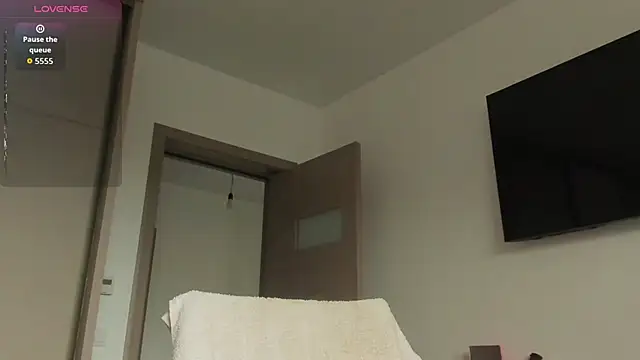 AmiraRosse online show from November 11, 2025, 6:24 am