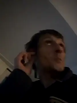 maciej online show from September 10, 2025, 7:14 pm