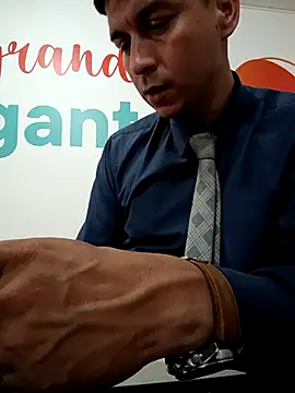 Snapshot of Business_dickkk chatting on October 7, 2025, 7:44 pm Business dickkk online show from October 7, 2025, 7:44 pm