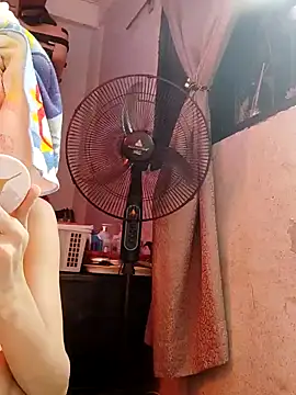 QueenSoreal online show from January 30, 2025, 5:49 pm