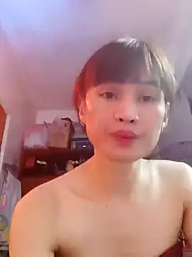 QueenSoreal online show from February 13, 2025, 8:45 pm