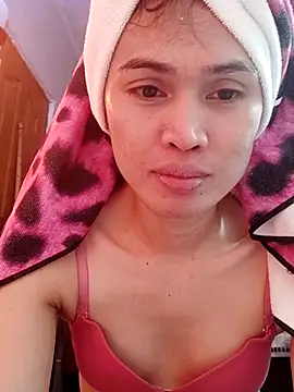 QueenSoreal online show from February 23, 2025, 3:18 pm