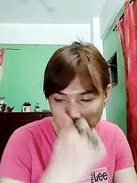 QueenSoreal online show from September 24, 2025, 4:43 pm