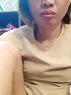 QueenSoreal online show from March 30, 2026, 2:01 am