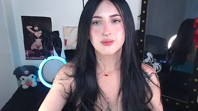 Snapshot of Evelyn_Sheeran chatting on June 15, 2026, 6:26 am Evelyn Sheeran online show from June 15, 2026, 6:26 am