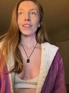 Snapshot of Heidi_Harper chatting on January 9, 2025, 5:11 pm Heidi Harper online show from January 9, 2025, 5:11 pm