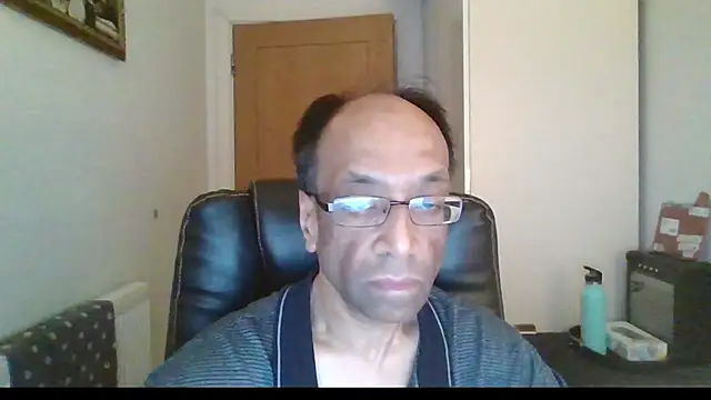 Snapshot of rauncher1 chatting on February 9, 2026, 8:51 am rauncher1 online show from February 9, 2026, 8:51 am