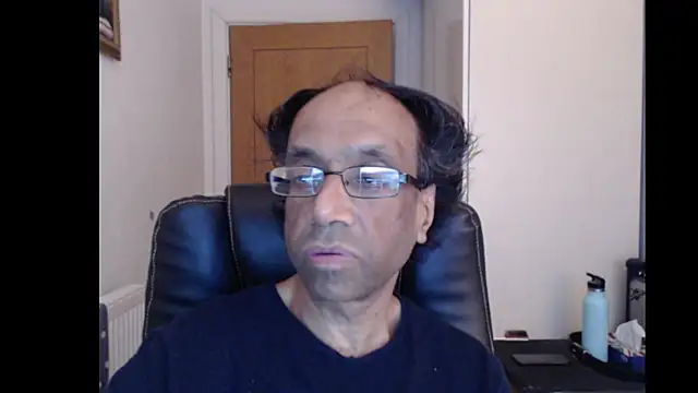 Snapshot of rauncher1 chatting on June 24, 2026, 8:24 am rauncher1 online show from June 24, 2026, 8:24 am