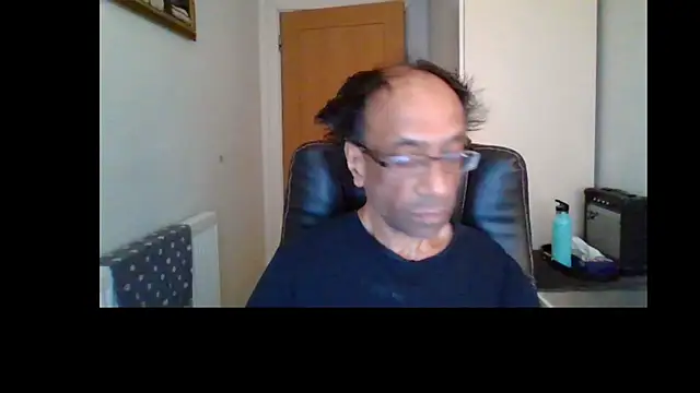 Snapshot of rauncher1 chatting on July 2, 2026, 8:31 am rauncher1 online show from July 2, 2026, 8:31 am