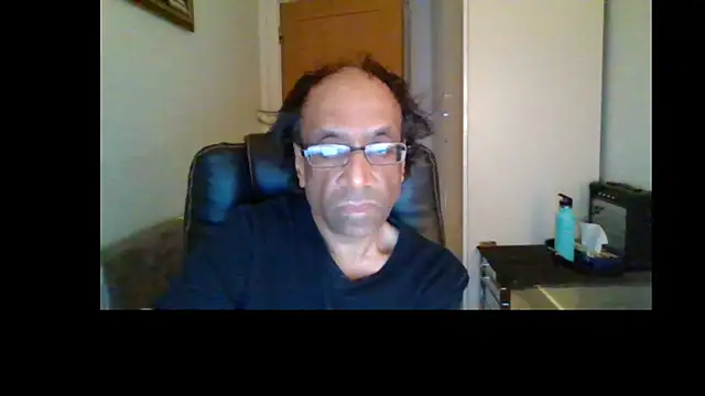 Snapshot of rauncher1 chatting on July 12, 2026, 11:07 pm rauncher1 online show from July 12, 2026, 11:07 pm