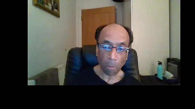 Snapshot of rauncher1 chatting on July 14, 2026, 11:21 pm rauncher1 online show from July 14, 2026, 11:21 pm
