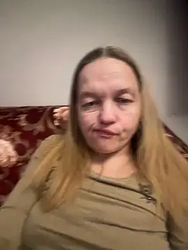 Snapshot of Susanel chatting on February 23, 2025, 6:45 pm Susanel online show from February 23, 2025, 6:45 pm