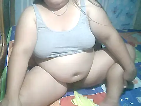 cutechubbyasian online show from April 15, 2026, 2:24 pm