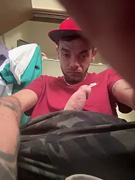 cumgitsumdic online show from March 15, 2026, 9:32 pm