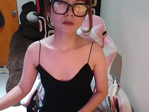 Sweety Aria online show from June 5, 2026, 6:52 am