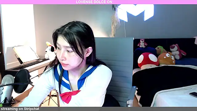 Snapshot of minarocket_ chatting on December 8, 2024, 4:07 pm minarocket online show from December 8, 2024, 4:07 pm