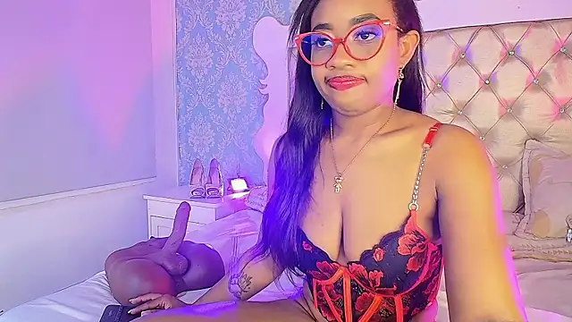 CaseyMoon online show from June 6, 2026, 12:54 pm