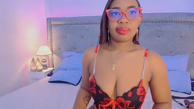 CaseyMoon online show from June 20, 2026, 12:19 pm