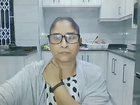 Indiankushy online show from June 26, 2026, 4:55 pm