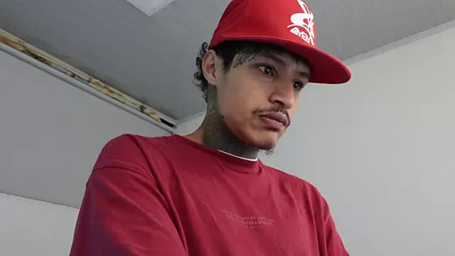 Snapshot of trieone chatting on January 8, 2025, 5:59 am trieone online show from January 8, 2025, 5:59 am