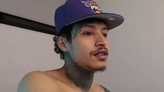 Snapshot of trieone chatting on January 15, 2025, 3:11 am trieone online show from January 15, 2025, 3:11 am