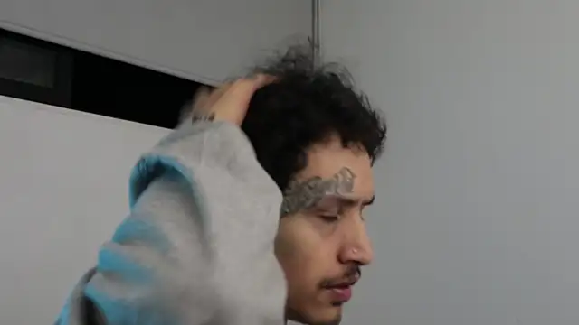 Snapshot of trieone chatting on January 16, 2025, 2:30 am trieone online show from January 16, 2025, 2:30 am