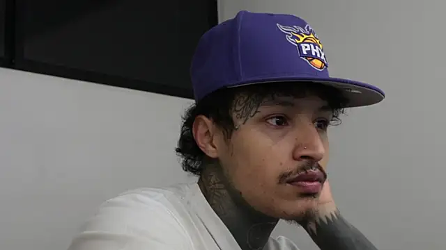 Snapshot of trieone chatting on March 23, 2025, 2:37 am trieone online show from March 23, 2025, 2:37 am