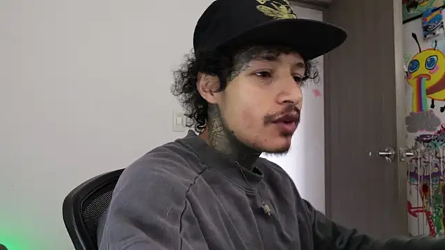 trieone online show from March 6, 2026, 3:08 pm