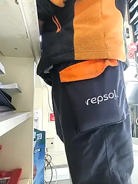 Blog100vergonhas online show from April 13, 2026, 4:01 pm