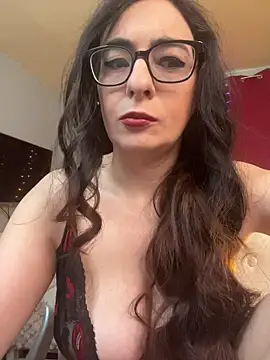 Curvy bigtitts online show from July 4, 2026, 5:57 am