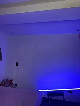 Victoria14  online show from February 1, 2026, 2:10 am