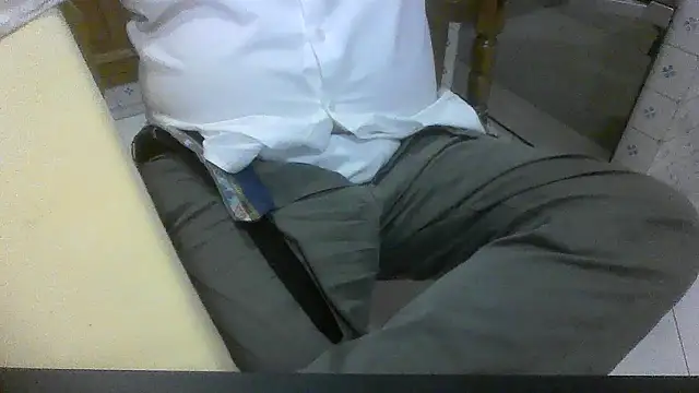 Snapshot of polloiw chatting on October 28, 2025, 1:36 pm polloiw online show from October 28, 2025, 1:36 pm