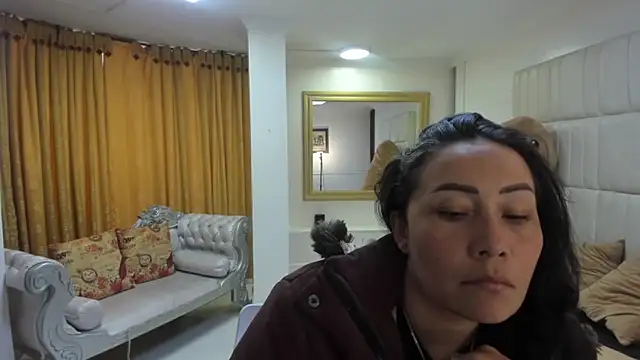 gaby trent online show from October 14, 2025, 1:56 pm