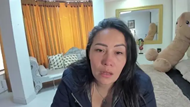 gaby trent online show from November 20, 2025, 2:50 pm