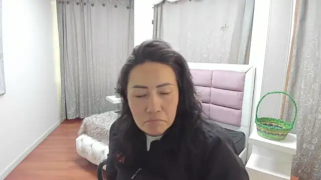 gaby trent online show from June 10, 2026, 3:44 pm