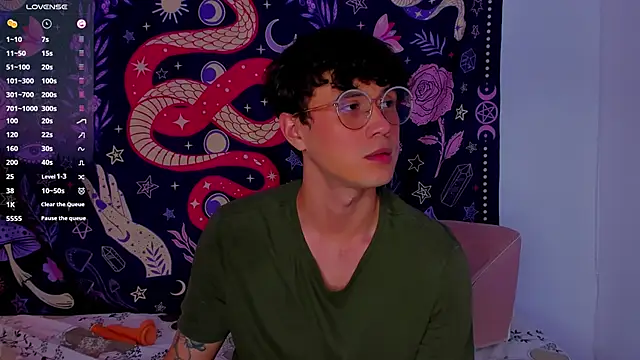 LeaneSeb online show from December 7, 2024, 1:47 am