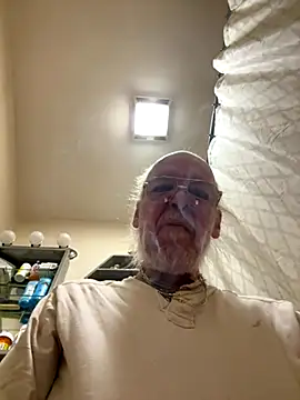 Snapshot of ScaryFun69 chatting on October 28, 2025, 5:59 pm ScaryFun69 online show from October 28, 2025, 5:59 pm