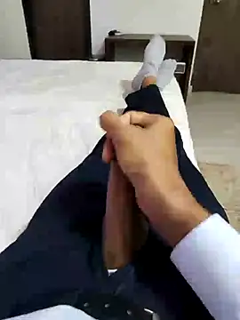 Snapshot of GUJJU_GUJARATI chatting on January 21, 2025, 10:52 am GUJJU GUJARATI online show from January 21, 2025, 10:52 am