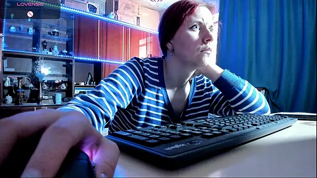 pa1e pr1ncess online show from March 13, 2025, 11:30 am