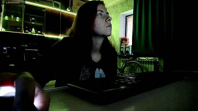 pa1e pr1ncess online show from March 19, 2025, 2:02 pm