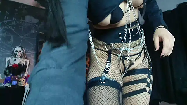 AlexHoe  online show from December 19, 2025, 6:48 pm