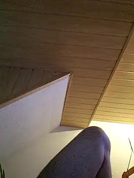 AquaMenn online show from March 25, 2026, 1:39 pm