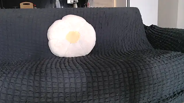 AfroditSerra online show from September 28, 2025, 1:38 pm